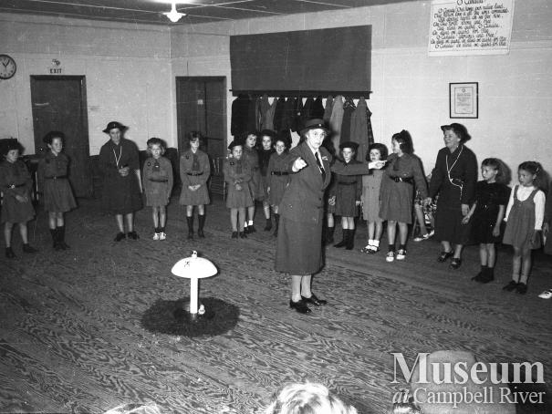 Brownies and Girl Guides with Lady Baden Powell