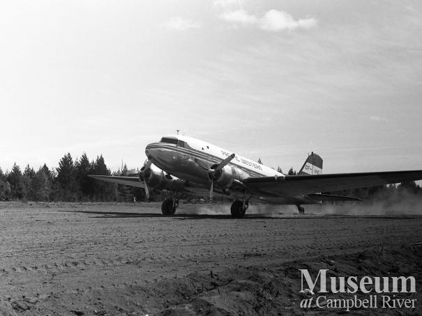 The first commercial landing at Campbell River Airport