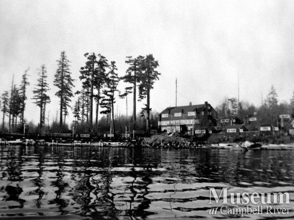 Painter's Lodge seen from the water