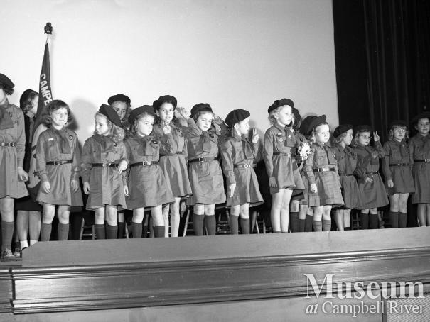 Group of Campbell River Brownies on Stage