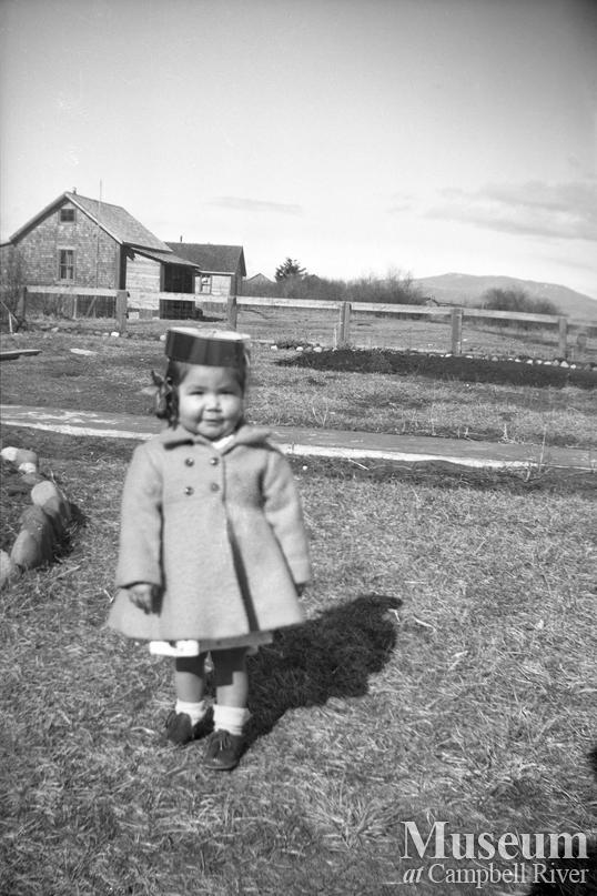 Maria Quocksister at her grandmother̓s house
