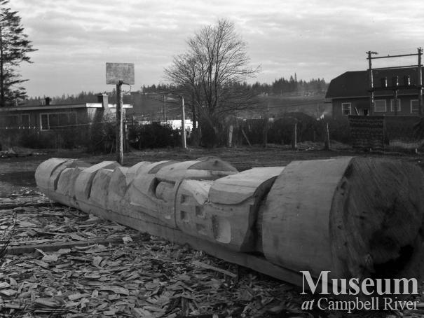 Totem pole being carved on Tyee Spit
