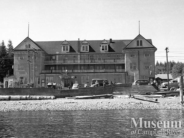 View of the third Willows Hotel