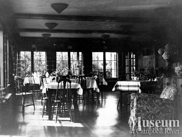 View of the dining room at Painter's Lodge