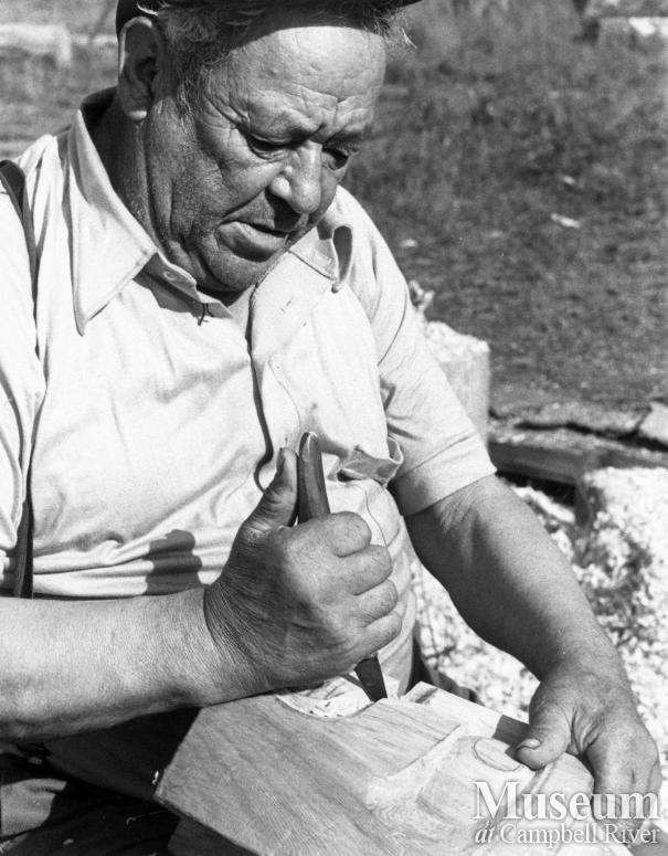 Sam Henderson carving