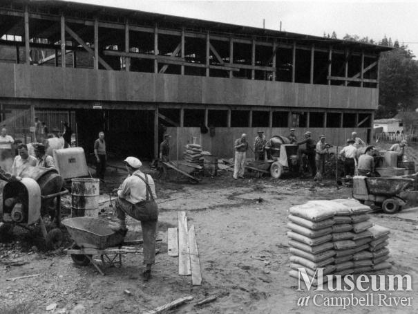 Construction of the Community Hall, Campbell River