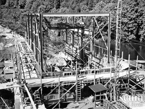 Construction of the John Hart Generating Station