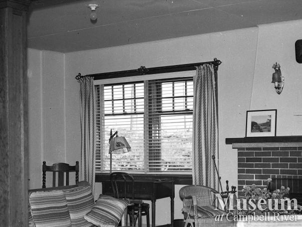 View of the lobby at Forbes Landing Lodge, Campbell River 