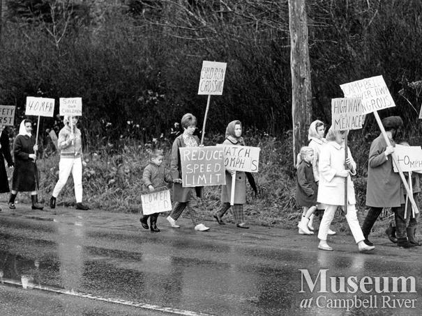 A Campbell River protest regarding the dangers of the Island hwy.